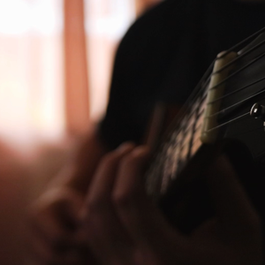 美女扒开内裤让我捅出白浆免费看久久AV
